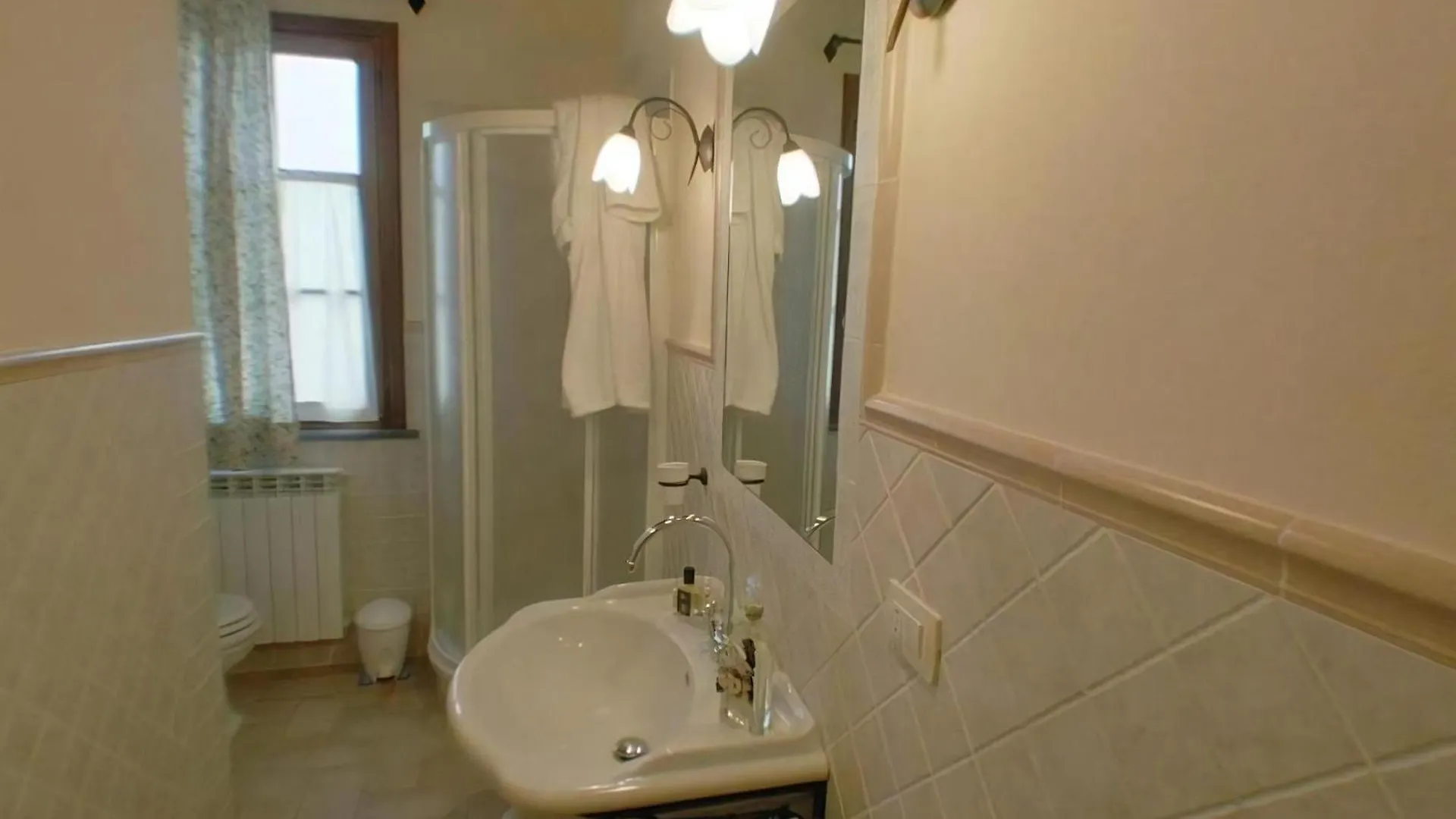 Ferienappartement Mit Garten Und Panoramablick San Gimignano Apartment